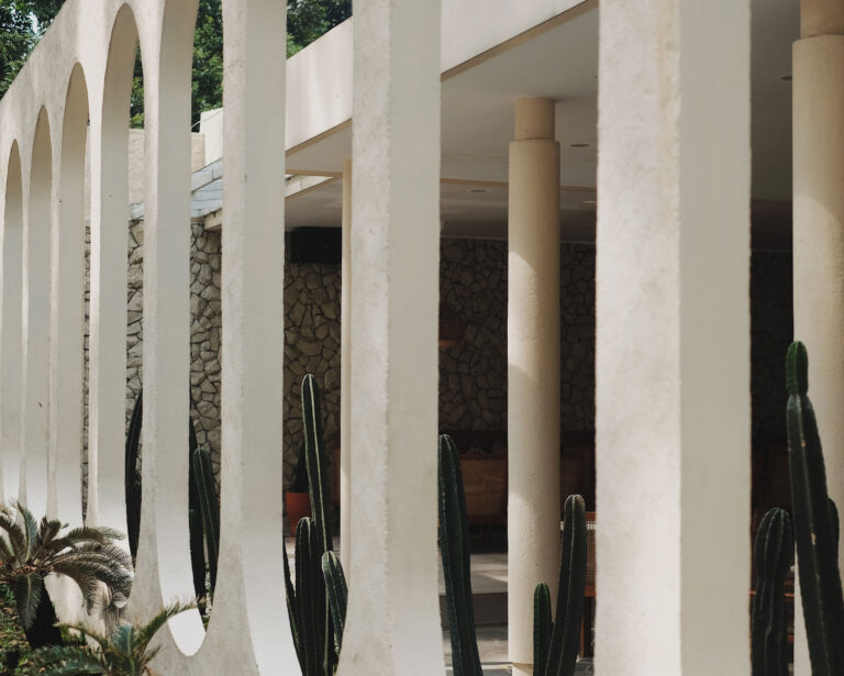 Kontraktor.bangunan-cafe-rave coffee 3