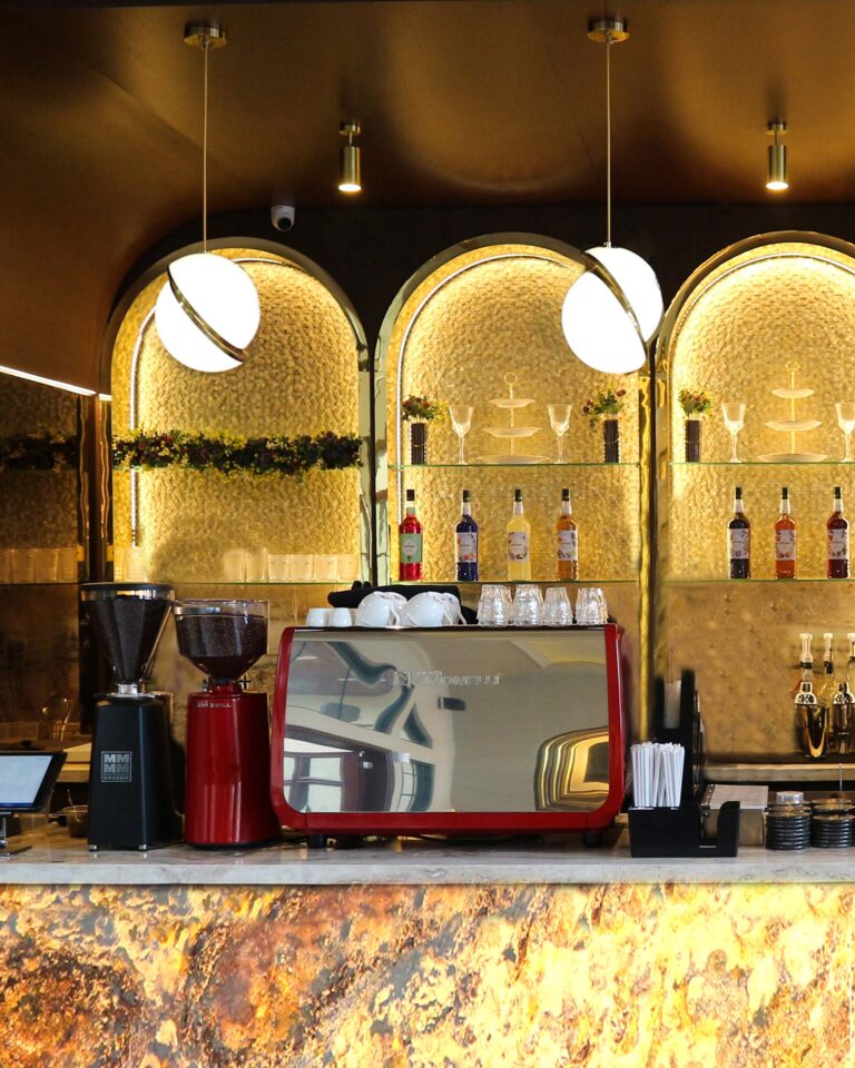 Kontraktor.interior -cafe-duke and duchess 3