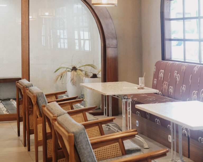 Kontraktor.interior-cafe-rave coffee and kitchen 4